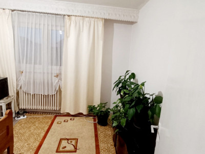 Apartament 2 camere, zona Cetate