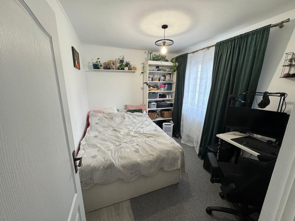 Apartament 3 camere , zona Cetate