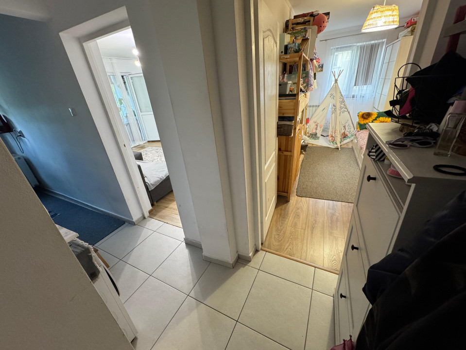 Apartament 3 camere , zona Cetate