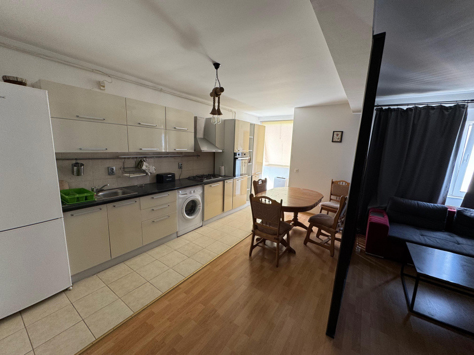 Apartament 3 camere , zona Cetate, bloc Nou