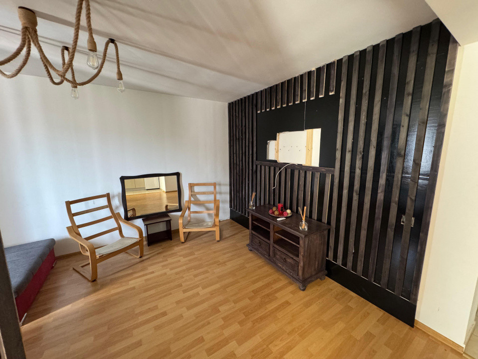 Apartament 3 camere , zona Cetate, bloc Nou