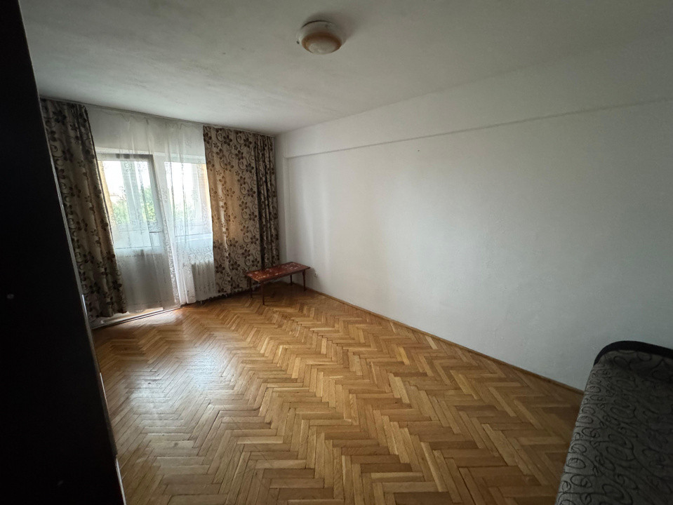 Apartament 2 camere, zona Cetate