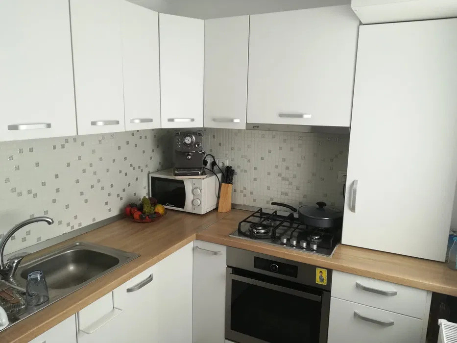 Apartament 3 camere, zona Cetate