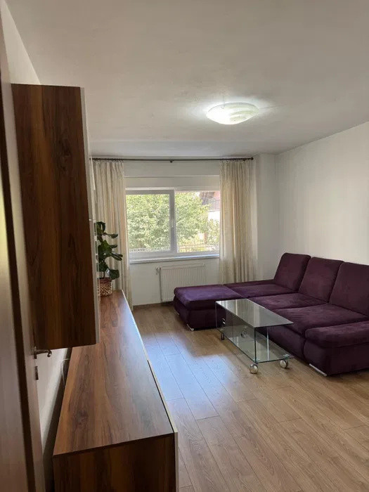 Apartament 2 camere, zona Cetate