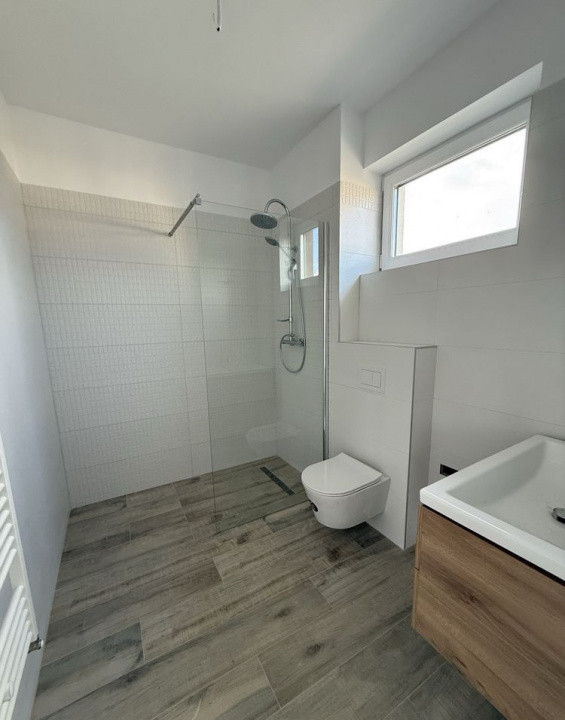Casa de vanzare, 125mp utili, 3 dormitoare, 2 bai, dressing