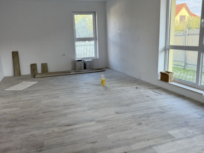 Casa de vanzare, 125mp utili, 3 dormitoare, 2 bai, dressing