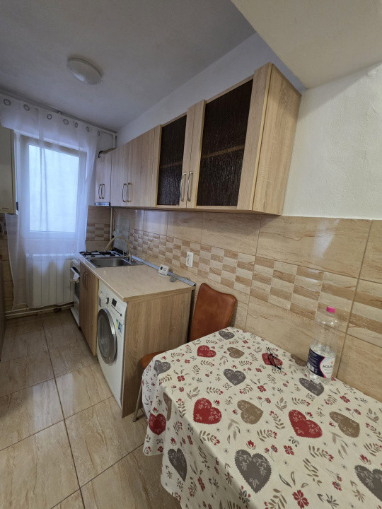 Apartament cu 2 camere in suprafata de 45 mp., zona Cetate, Alba Iulia.