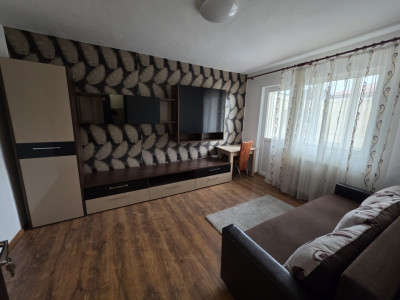 Apartament cu 2 camere in suprafata de 45 mp., zona Cetate, Alba Iulia.