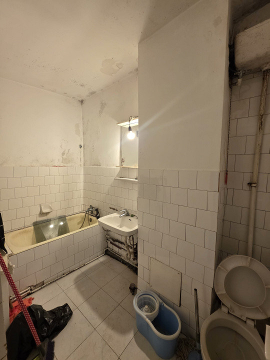 Apartament cu o camera, 30 mp., etajul 1, Cartier Cetate.