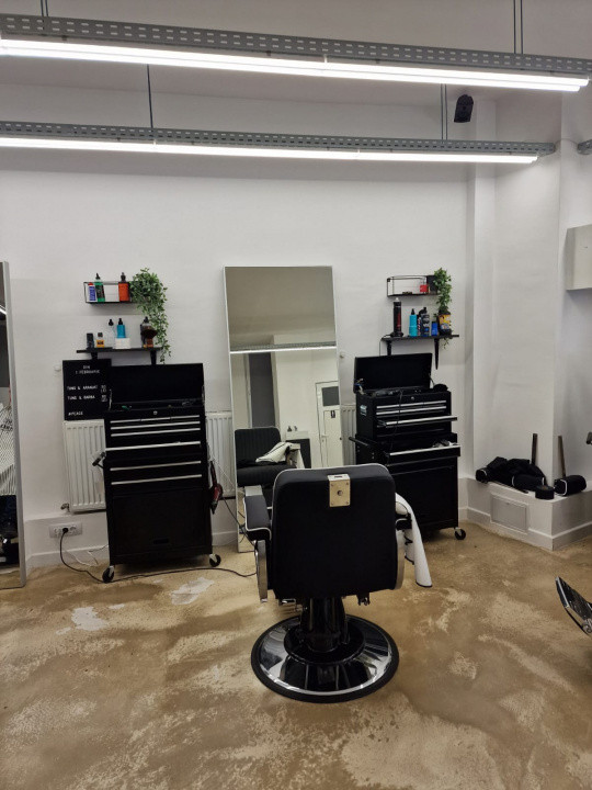 Spatiu comercial in suprafata utila de 78 mp., cartier Cetate.