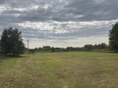 Teren intravilan in suprafata totala de 5760 mp., situat în orașul Teiuș.