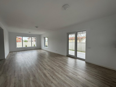 Casă Premium Parter | Stil Mediteranean | 3 Dormitoare | Curte Amenajată