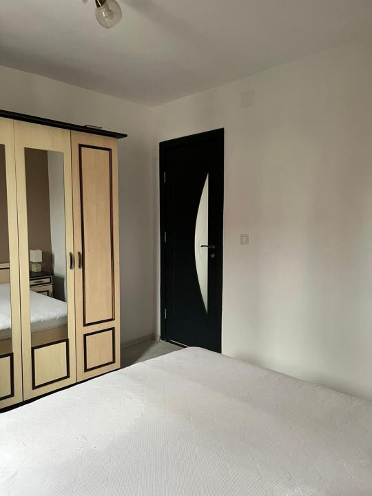 Apartament 2 camere de închiriat | Zona Cetate