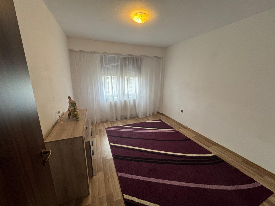 Apartament 3 camere, zona Arex