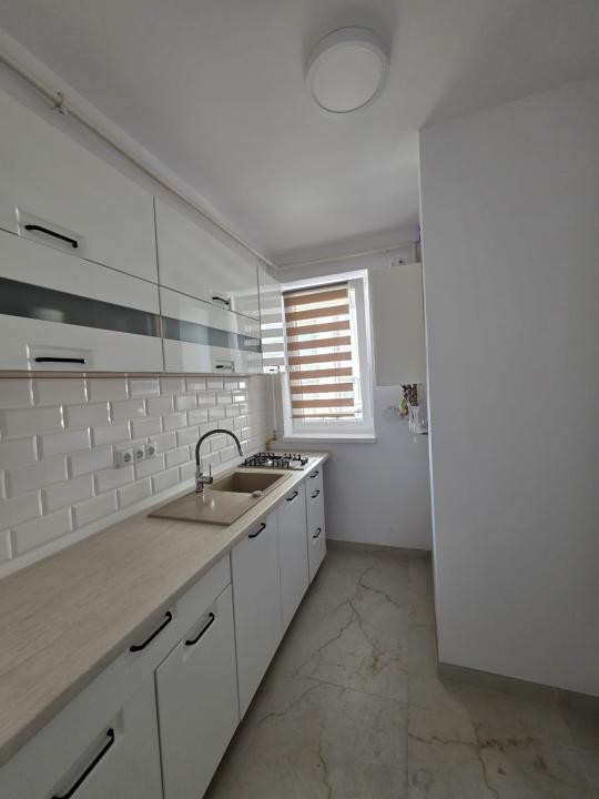 Garsonieră modernă de vânzare în Cetate – aproape de Cetatea Alba Carolina.