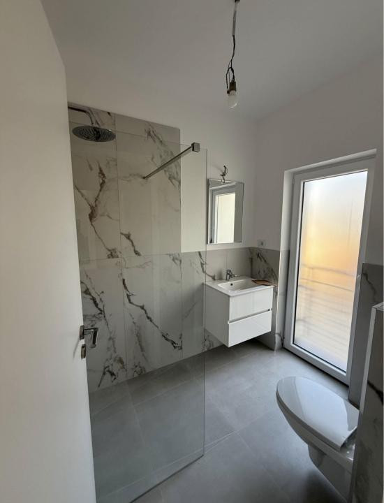 Casă individuală nouă – 120 mp utili | 370 mp teren