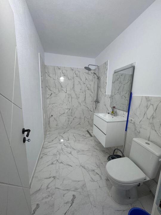 Apartament nou, etaj intermediar, 2 camere