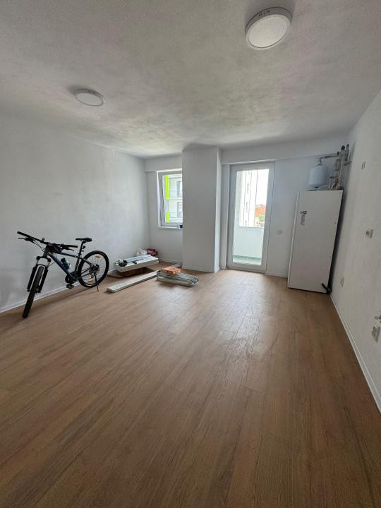 Apartament nou, etaj intermediar, 2 camere