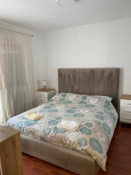 Închiriere apartament 2 camere decomandat, etaj 3, loc de parcare, Cetate-Lidl.
