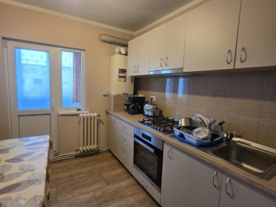 Inchiriere apartament cu 2 camere, Cetate, langa Liceul Sportiv, COMISION 0.