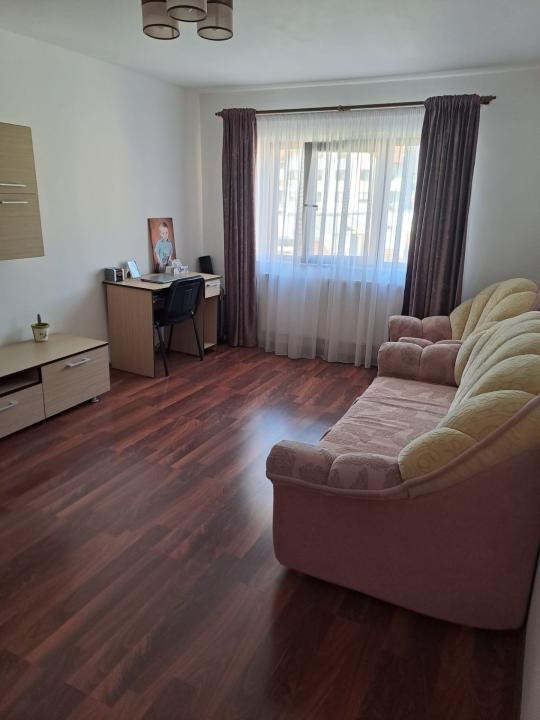 Apartament cu 2 camere, 53 mp., zona Cetate-Mercur, mobilat, utilat.