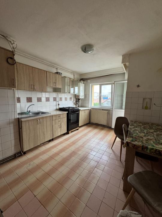 Apartament 2 camere, etajul 1- Bulevardul Republicii, Alba Iulia